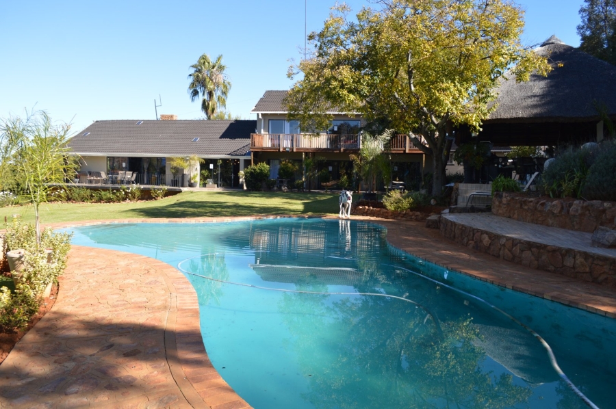 Commercial Property for Sale in Wilkoppies North West